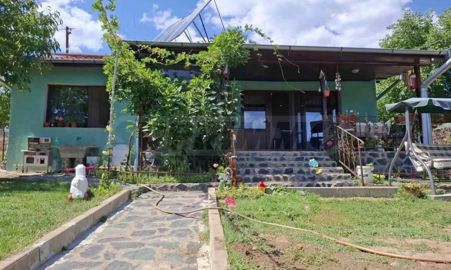 Продава КЪЩА, с. Градец, област София област, снимка 2 - Къщи - 51349411