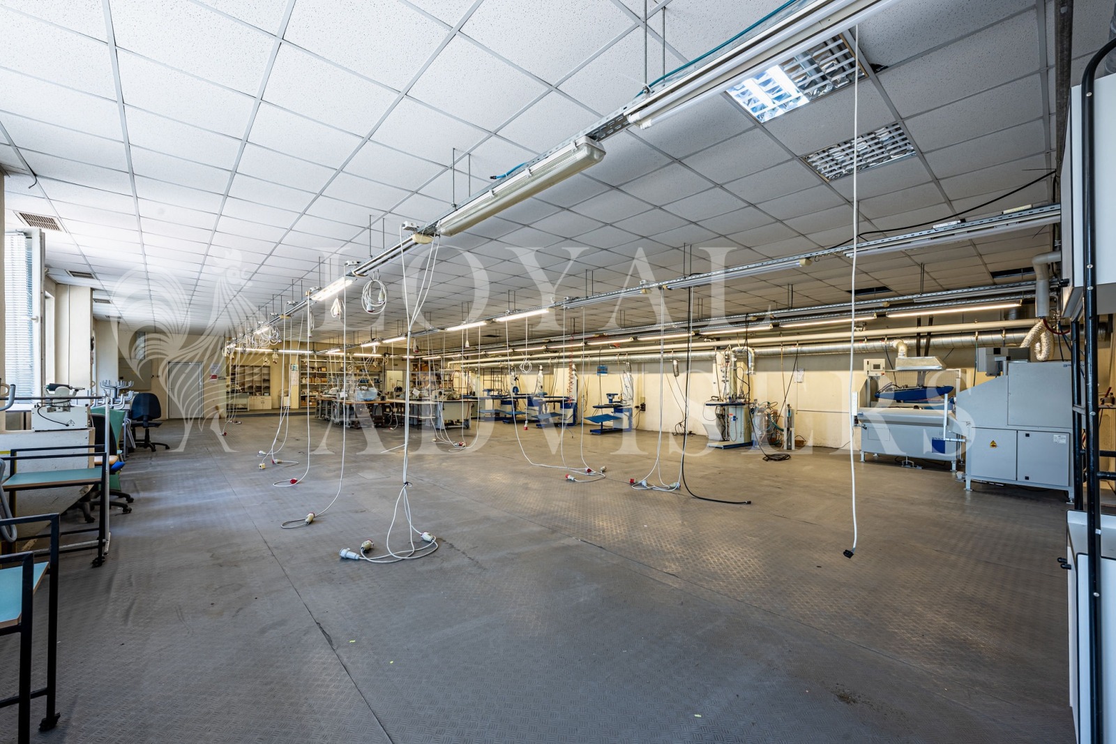 Продава ПРОМ. ПОМЕЩЕНИЕ | Imot.bg — изображение 13