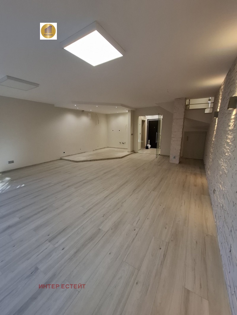 Продава МНОГОСТАЕН, гр. София, Павлово, снимка 2 - Апартаменти - 53379126