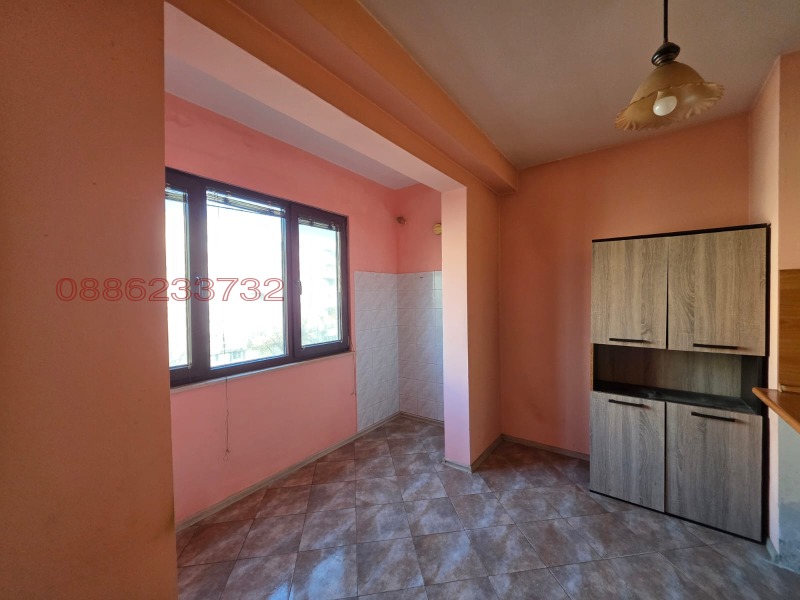 Продава 3-СТАЕН, гр. Пловдив, Кючук Париж, снимка 2 - Апартаменти - 52833241