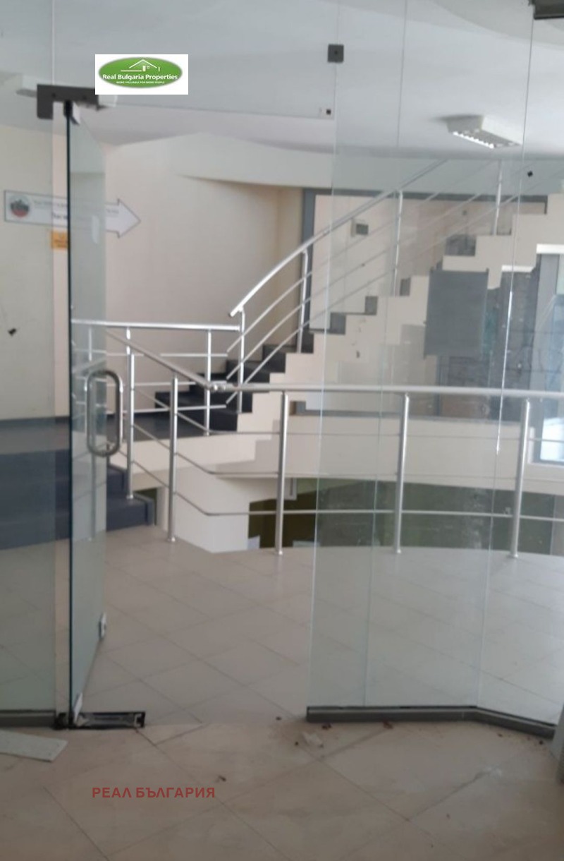 Продава МАГАЗИН, гр. Русе, Център, снимка 2 - Магазини - 52754381