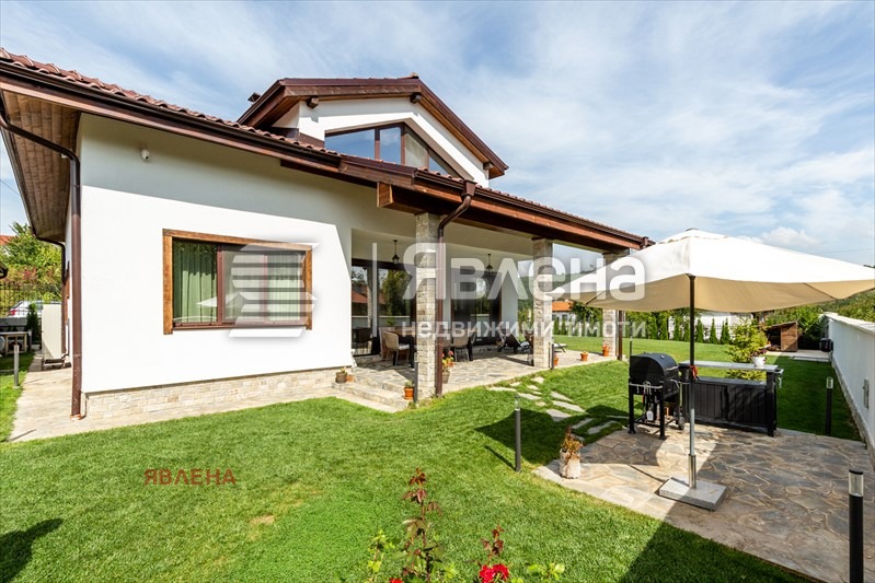 Te koop  Huis regio Pernik , Kovatsjevtsi , 210 m² | 61424436 - afbeelding [2]