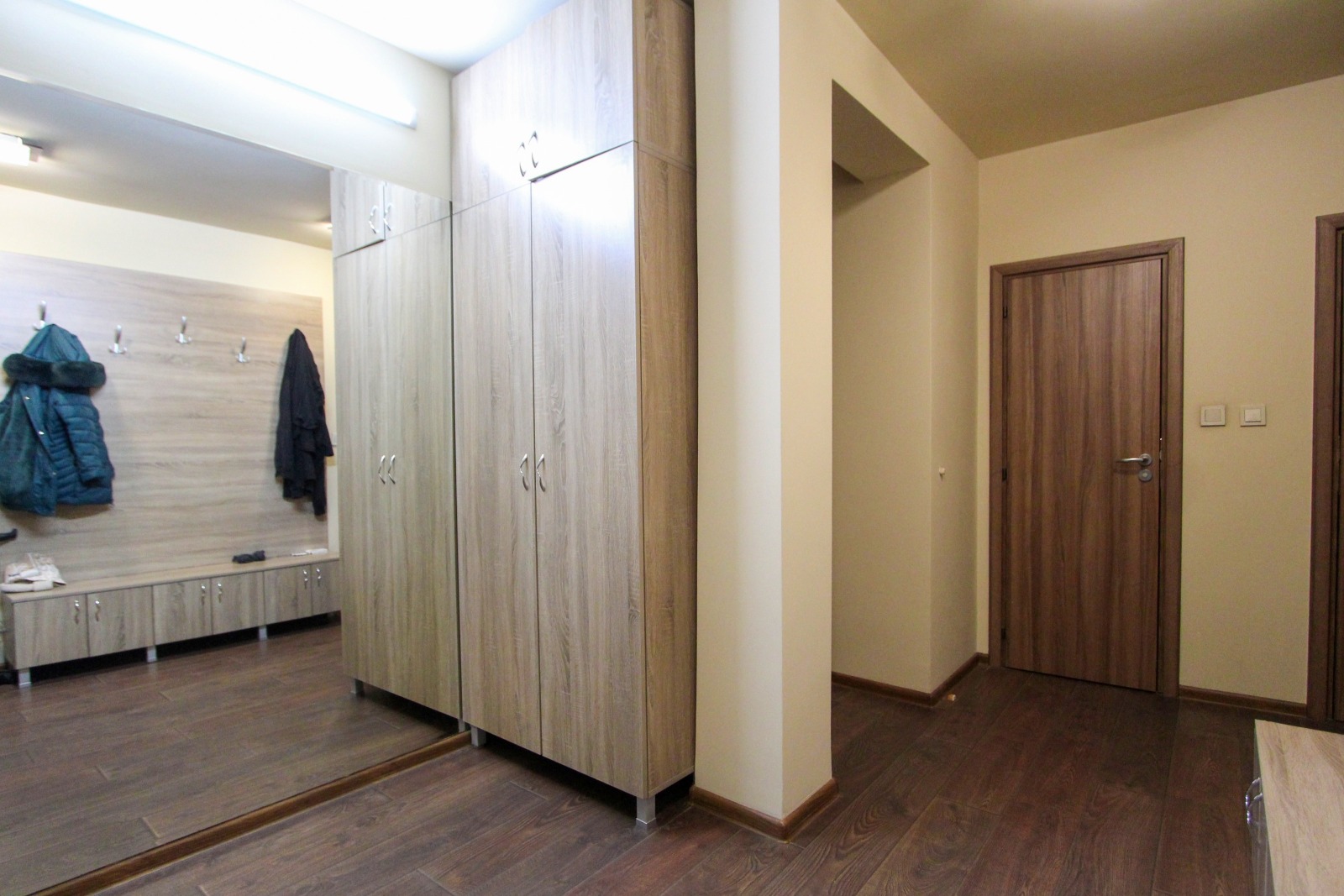 Продава 3-СТАЕН, гр. София, Оборище, снимка 3 - Апартаменти - 53782423