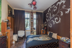 2 soverom Tsentralna poshta, Varna