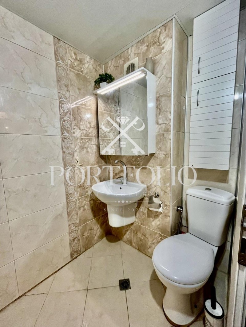 Myytävänä  2 makuuhuonetta Burgas , Tsentar , 45 neliömetriä | 53075838 - kuva [15]