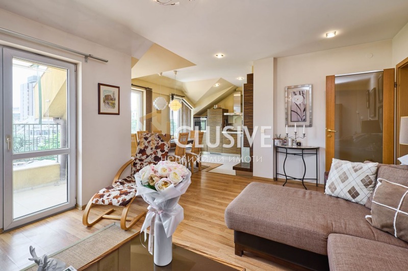 In vendita  2 camere da letto Varna , Tsentar , 102 mq | 91237587