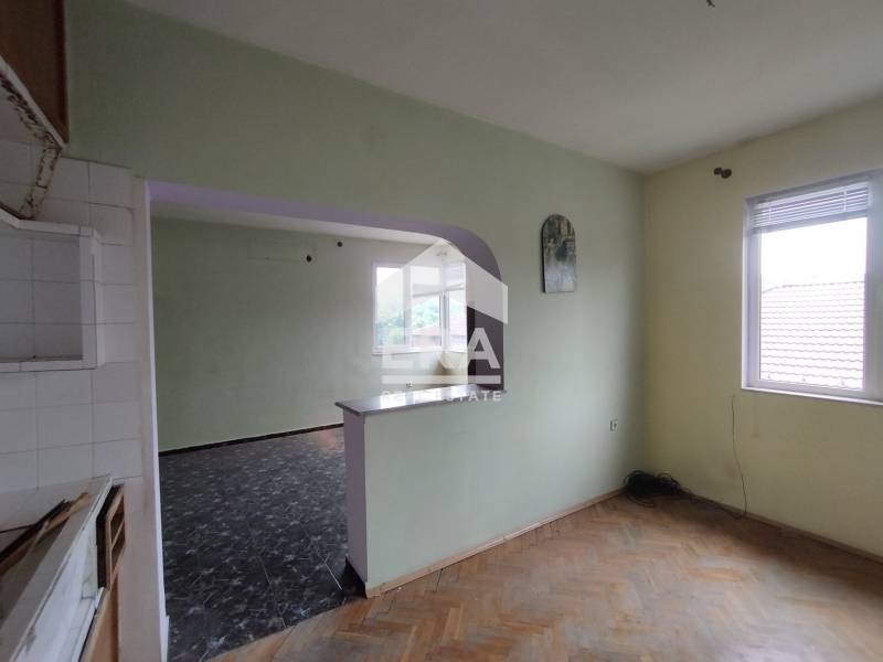Продава КЪЩА, гр. Хасково, Овчарски, снимка 2 - Къщи - 54818186