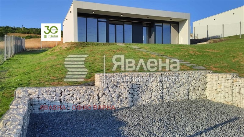 Продава КЪЩА, с. Църква, област Добрич, снимка 10 - Къщи - 56077676