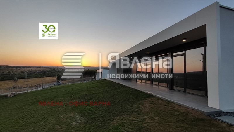 Продава КЪЩА, с. Църква, област Добрич, снимка 11 - Къщи - 56077676