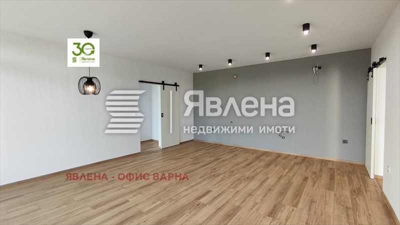 Продава КЪЩА, с. Църква, област Добрич, снимка 2 - Къщи - 56077676