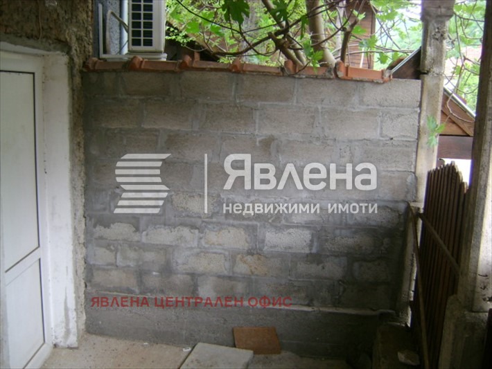 Продава КЪЩА, с. Гложене, област Ловеч, снимка 11 - Къщи - 56318739
