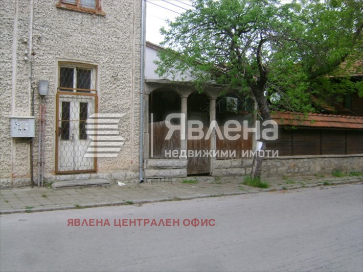 Продава КЪЩА, с. Гложене, област Ловеч, снимка 3 - Къщи - 56318739