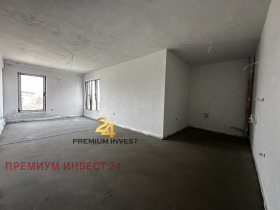 1 quarto Ostromila, Plovdiv
