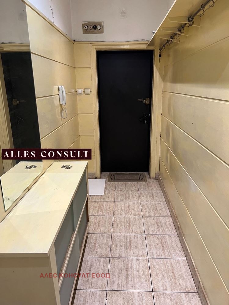 Продава 3-СТАЕН, гр. София, Гео Милев, снимка 9 - Апартаменти - 54052269