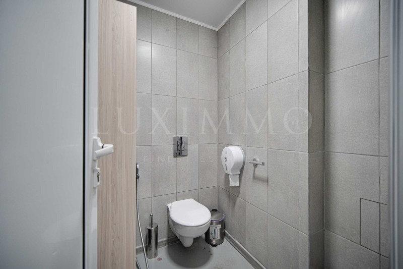 Продава СКЛАД, гр. София, с. Герман, снимка 16 - Складове - 52249025