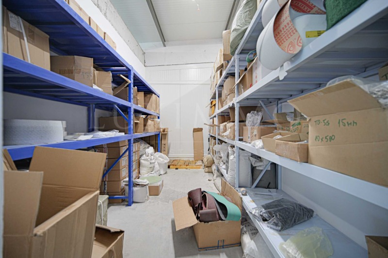 Продава СКЛАД, гр. София, с. Герман, снимка 13 - Складове - 52249025