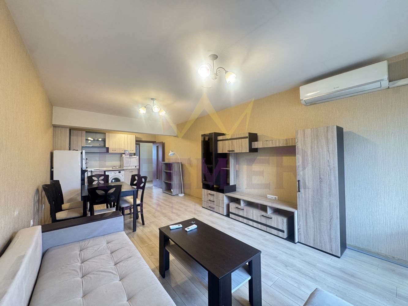 Продава 3-СТАЕН, гр. Варна, Център, снимка 2 - Апартаменти - 55309394