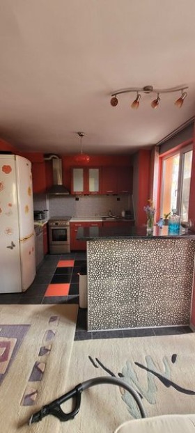 Продава  Многостаен град София , Надежда 2 , 104 кв.м | 45119572 - изображение [2]