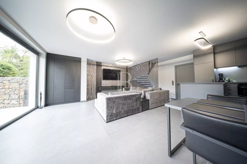 Продава МЕЗОНЕТ, гр. София, Изток, снимка 9 - Апартаменти - 52211312