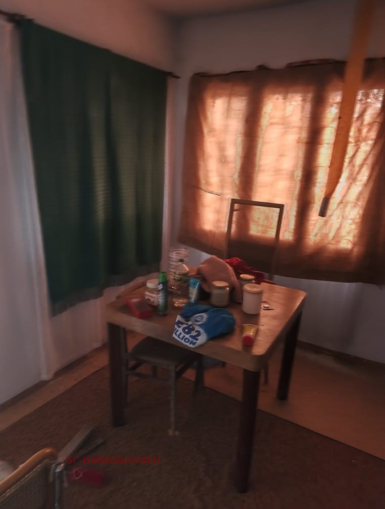 Продава КЪЩА, с. Карапелит, област Добрич, снимка 5 - Къщи - 52800301