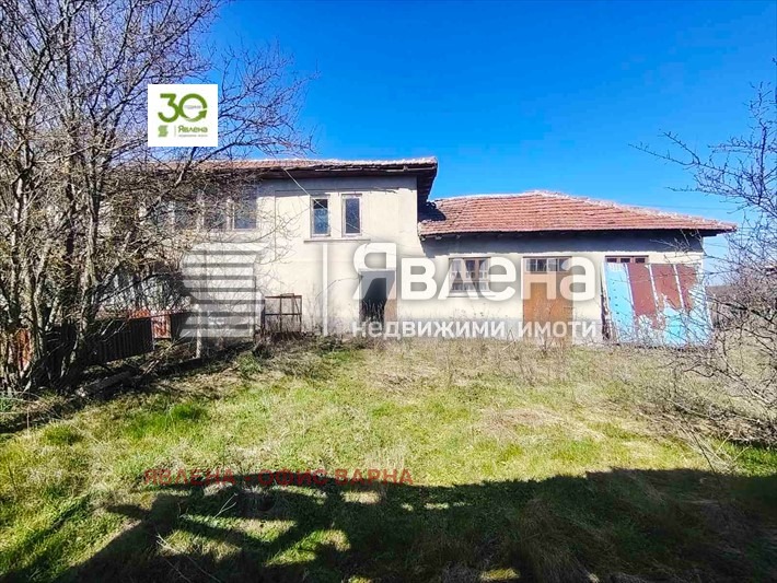 Продава ПАРЦЕЛ, с. Левски, област Варна