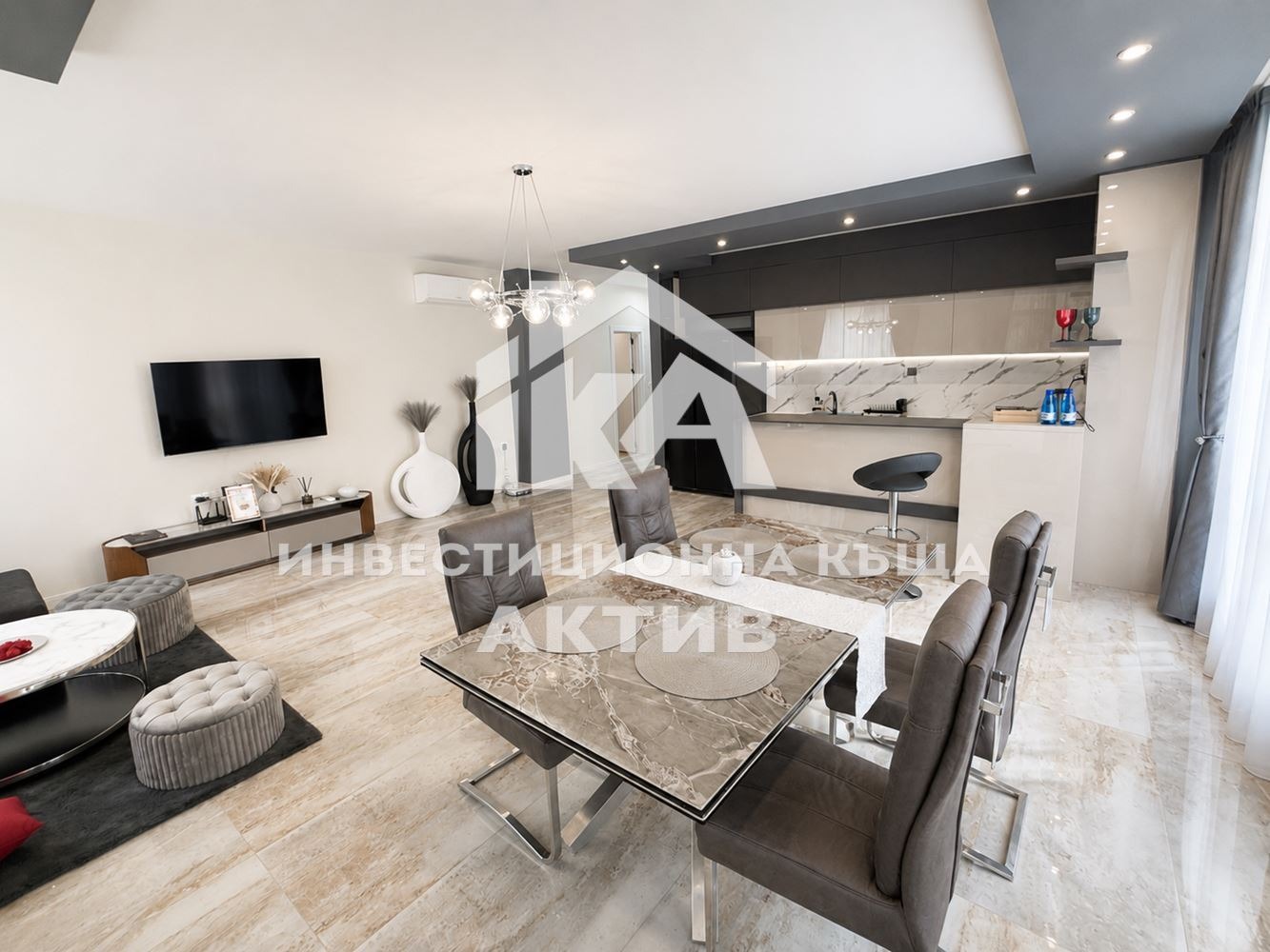 Продава 3-СТАЕН, гр. Пловдив, Център, снимка 2 - Апартаменти - 55204180