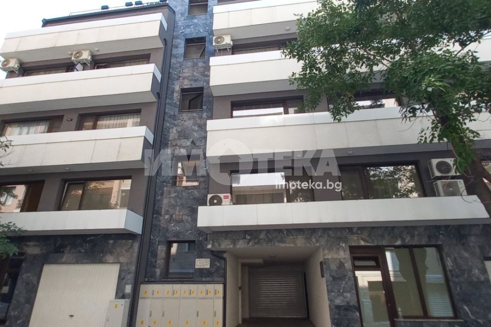 Продава ГАРАЖ, ПАРКОМЯСТО, гр. Варна, Лятно кино Тракия