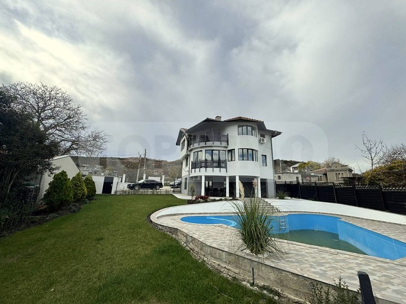 Продава КЪЩА в област Добрич, с. Рогачево - 310 кв.м / 335 000 € » 655 203.05 лв., ТОПИММО