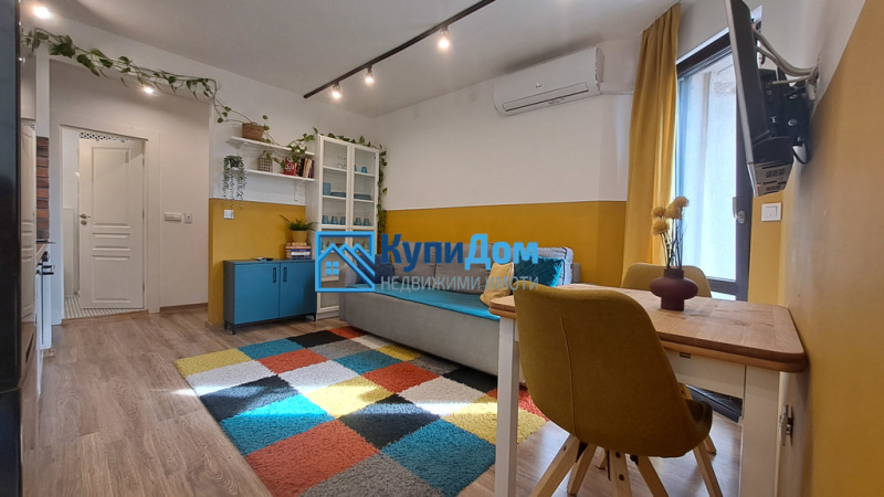 Продава  2-стаен, град Варна, Гръцка махала •  142 500 EUR • ID 95047595 — holmes.bg - [1] 