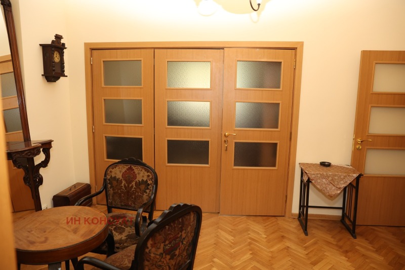 Продава 4-СТАЕН, гр. София, Докторски паметник, снимка 3 - Aпартаменти - 47419403