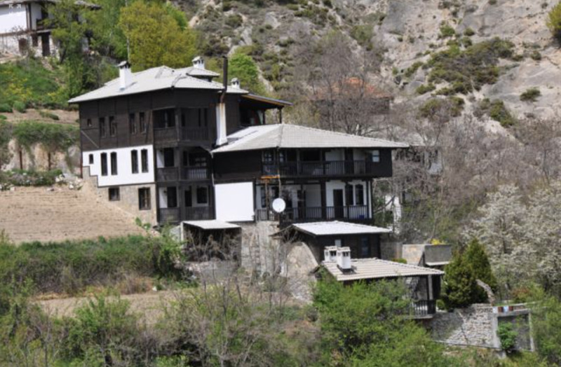 Продава КЪЩА, с. Делчево, област Благоевград, снимка 2 - Къщи - 52788706