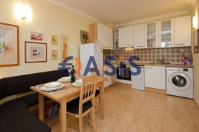 1 quarto k.k. Slantchev briag, região Burgas
