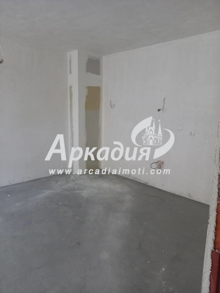 For Sale  1 bedroom Plovdiv , Hristo Smirnenski , 78 sq.m | 98229197 - image [2]