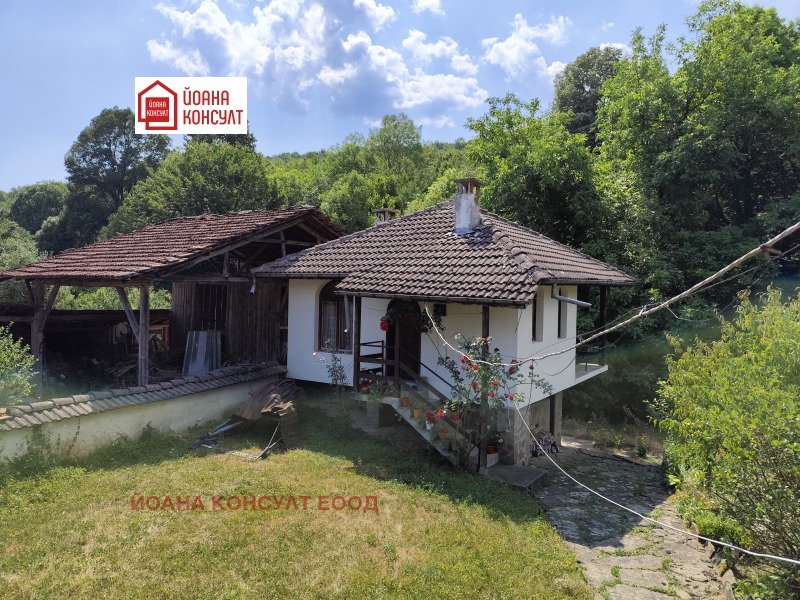 Продава  Къща, област Ловеч, гр. Априлци • 84 000 EUR • ID 24679031 — holmes.bg - [1] 