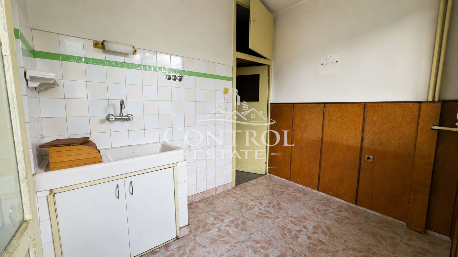 Продава 3-СТАЕН, гр. Велико Търново, Център, снимка 9 - Апартаменти - 54748647