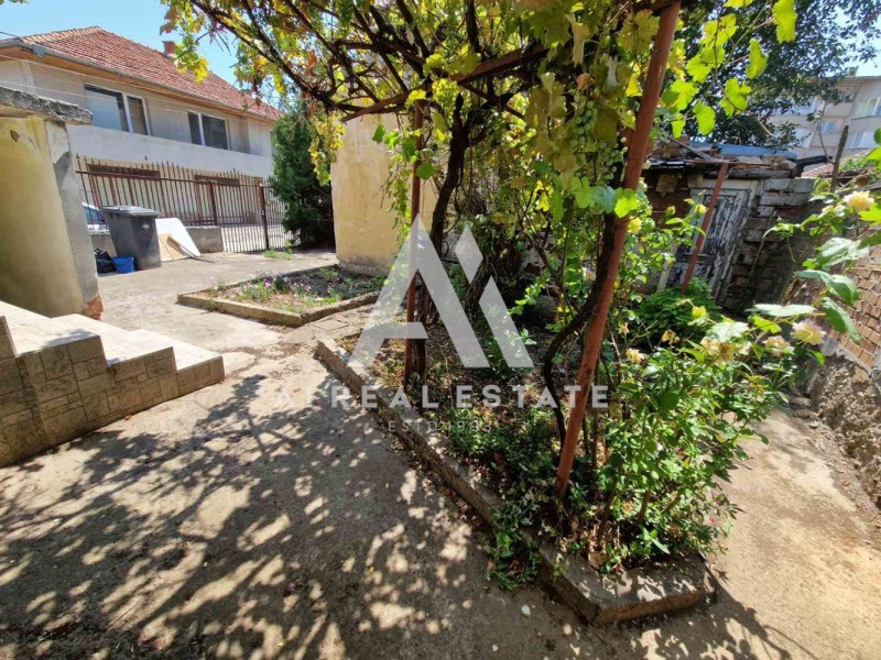Продава ЕТАЖ ОТ КЪЩА в град Плевен, Сторгозия - 95 кв.м / 125 000 € » 244 478.75 лв., АНДРОМЕДА ООД