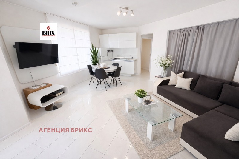 Продава  2-стаен град Русе , Център , 66 кв.м | 24442924