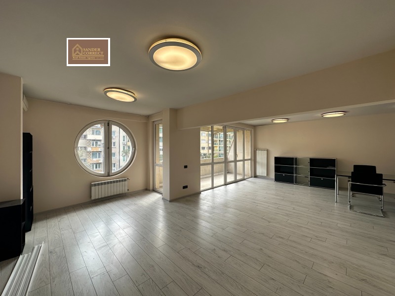 Продава  Офис град София , Иван Вазов , 156 кв.м | 38369050