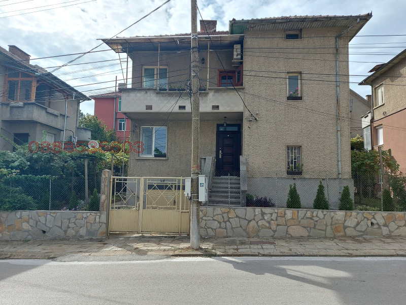 Продава  Къща област Велико Търново , гр. Горна Оряховица , 316 кв.м | 92510052 - изображение [2]