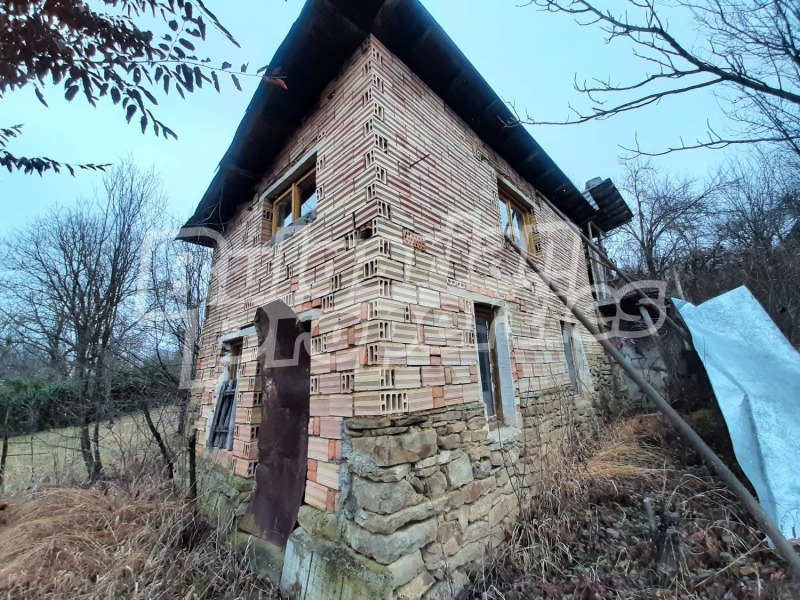 Продава КЪЩА в област Ловеч, с. Драшкова поляна - 22 кв.м / 16 500 € » 32 271.20 лв., БЪЛГЕРИАН ПРОПЕРТИС