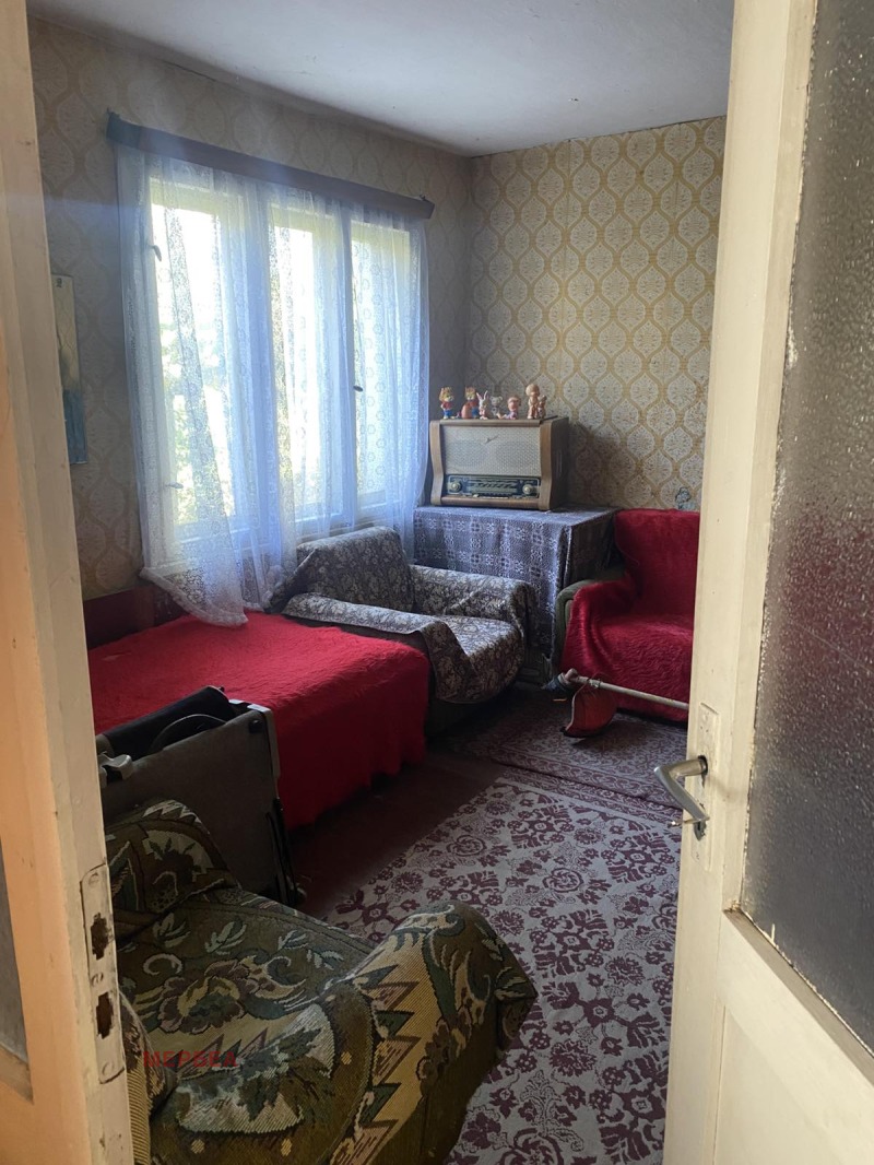 Продава КЪЩА в област Перник, с. Студена - 80 кв.м / 89 900 € » 175 829.12 лв., МЕРБЕА