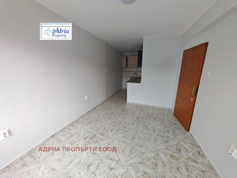 Продава  2-стаен град София , Център , 61 кв.м | 62797619