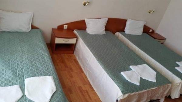 Продава ХОТЕЛ, гр. Свети Влас, област Бургас, снимка 3 - Хотели - 55908152