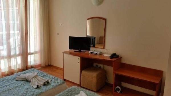 Продава ХОТЕЛ, гр. Свети Влас, област Бургас, снимка 4 - Хотели - 55908152