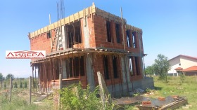 Продава къща област Пловдив с. Брестник - [1] 
