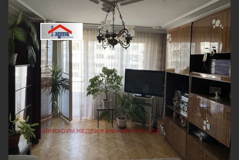 Продава  3-стаен град Плевен , Дружба 4 , 85 кв.м | 65085188