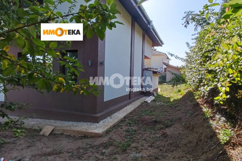 Продава КЪЩА, с. Здравец, област Варна, снимка 8 - Къщи - 47409354