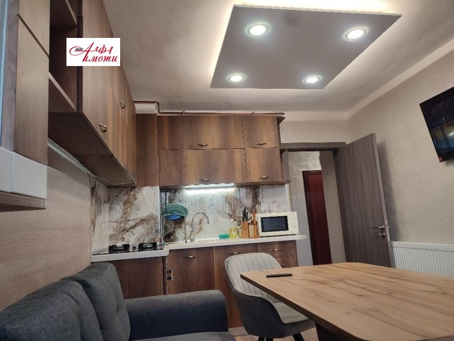 Продава 3-СТАЕН, гр. Шумен, Херсон, снимка 2 - Апартаменти - 51558969
