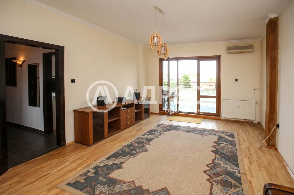 Продава 3-СТАЕН, гр. София, Център, снимка 2 - Апартаменти - 54188633