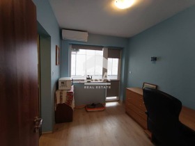 3+ chambres Tsentar, Varna 13